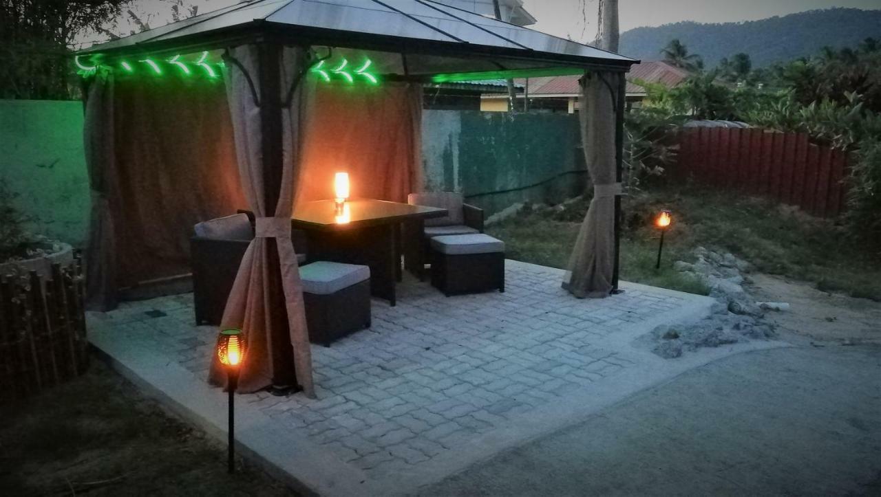 Sabandy Guesthouse Kuah Exterior foto